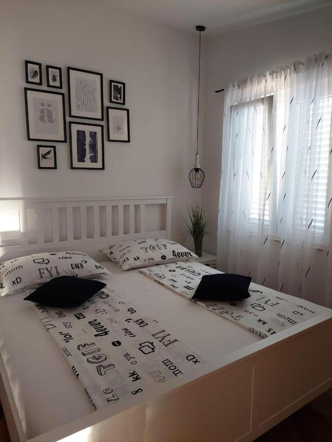 Apartments Rako M&I Podstrana Eksteriør billede