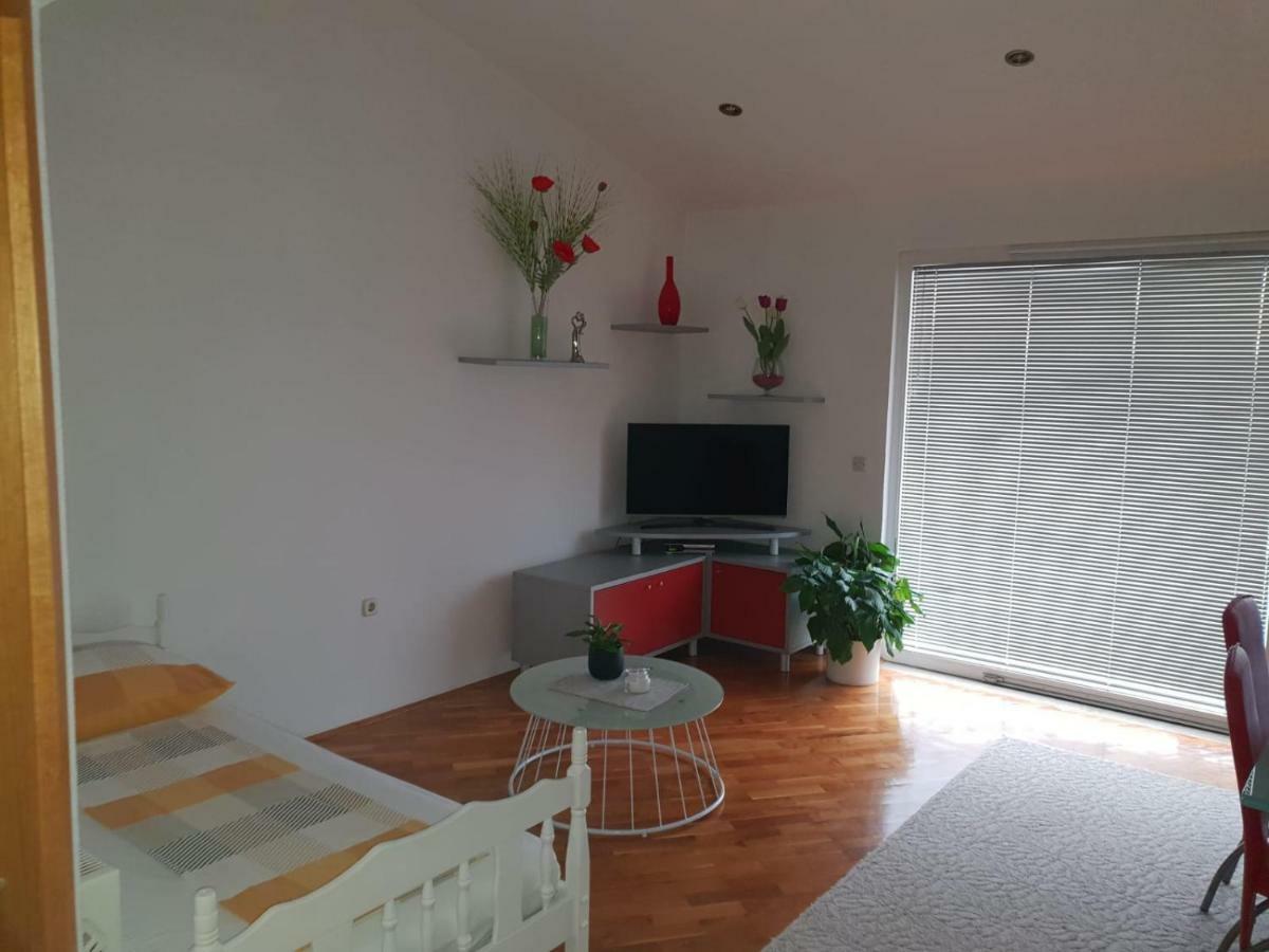 Apartments Rako M&I Podstrana Eksteriør billede